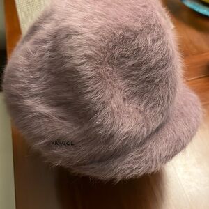 Kangol Women's Pink Furry Heritage  Beret